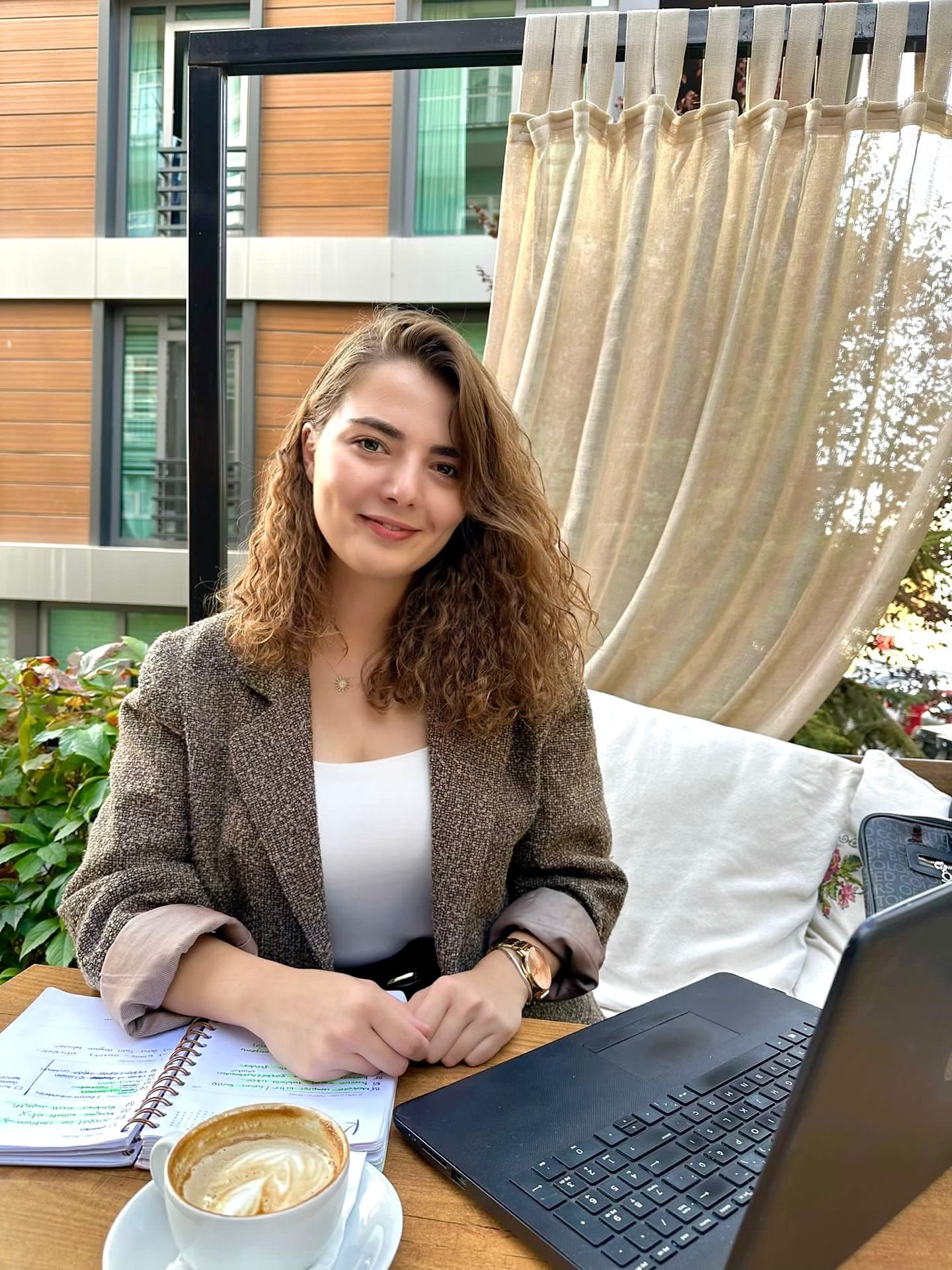 Danışmanlık görseli — Danışmanlık 3